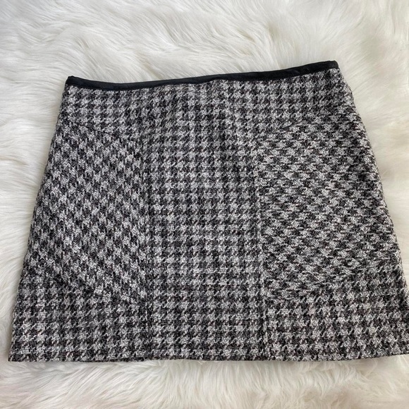 Tweed houndstooth mini skirt - plaid skirt - plaid mini skirt - Picture 2 of 3